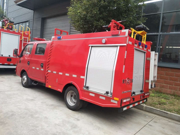 國六東風(fēng)途逸小型消防車2噸