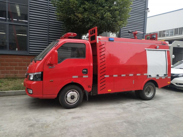 國六東風(fēng)途逸小型消防車2噸